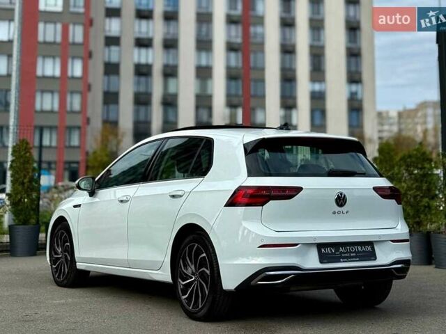 Белый Фольксваген Гольф, объемом двигателя 2 л и пробегом 34 тыс. км за 28500 $, фото 15 на Automoto.ua