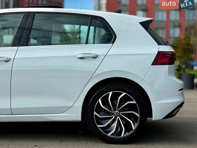 Белый Фольксваген Гольф, объемом двигателя 2 л и пробегом 34 тыс. км за 28500 $, фото 8 на Automoto.ua
