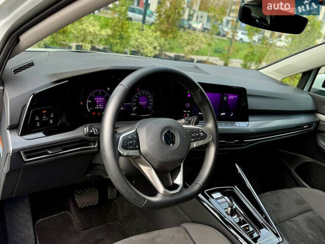 Белый Фольксваген Гольф, объемом двигателя 2 л и пробегом 34 тыс. км за 28500 $, фото 18 на Automoto.ua