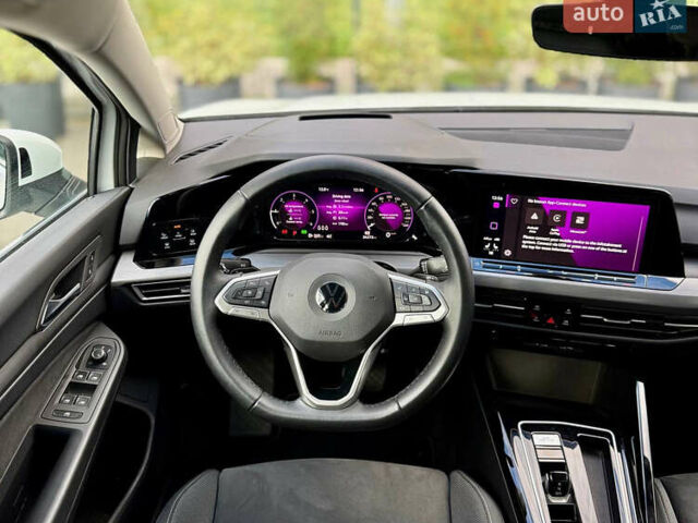 Белый Фольксваген Гольф, объемом двигателя 2 л и пробегом 34 тыс. км за 28500 $, фото 43 на Automoto.ua