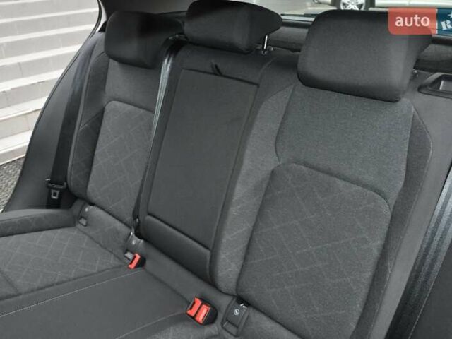 Белый Фольксваген Гольф, объемом двигателя 1.6 л и пробегом 8 тыс. км за 23000 $, фото 16 на Automoto.ua