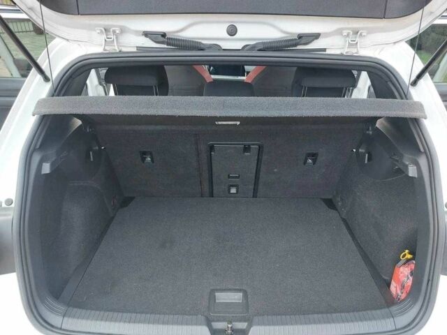 Білий Фольксваген Гольф, об'ємом двигуна 2 л та пробігом 69 тис. км за 19300 $, фото 14 на Automoto.ua