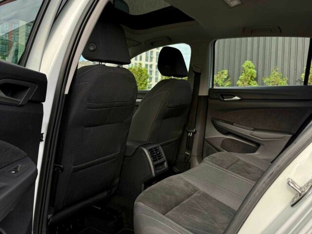 Белый Фольксваген Гольф, объемом двигателя 2 л и пробегом 34 тыс. км за 28500 $, фото 17 на Automoto.ua