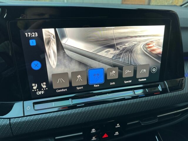 Білий Фольксваген Гольф, об'ємом двигуна 2 л та пробігом 40 тис. км за 50000 $, фото 13 на Automoto.ua