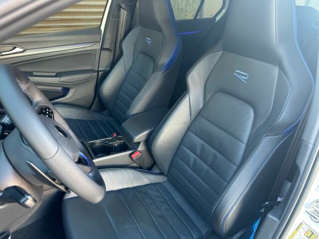 Білий Фольксваген Гольф, об'ємом двигуна 2 л та пробігом 40 тис. км за 50000 $, фото 3 на Automoto.ua