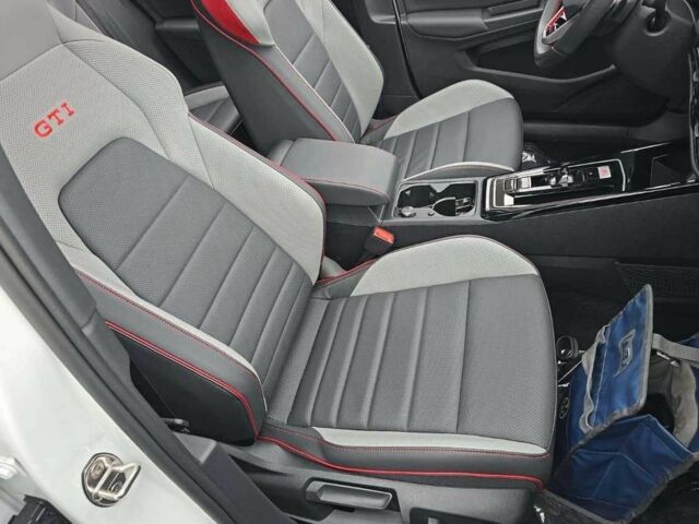 Білий Фольксваген Гольф, об'ємом двигуна 0 л та пробігом 12 тис. км за 26300 $, фото 4 на Automoto.ua