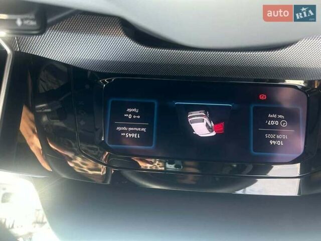 Белый Фольксваген Гольф, объемом двигателя 1.4 л и пробегом 13 тыс. км за 31000 $, фото 16 на Automoto.ua