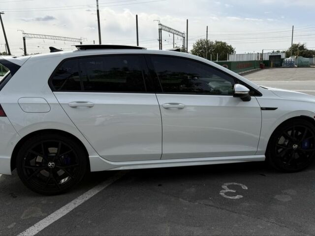 Белый Фольксваген Гольф, объемом двигателя 2 л и пробегом 3 тыс. км за 47000 $, фото 11 на Automoto.ua