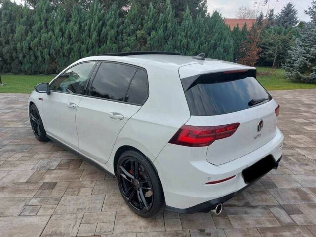 Белый Фольксваген Гольф, объемом двигателя 2 л и пробегом 26 тыс. км за 20900 $, фото 1 на Automoto.ua