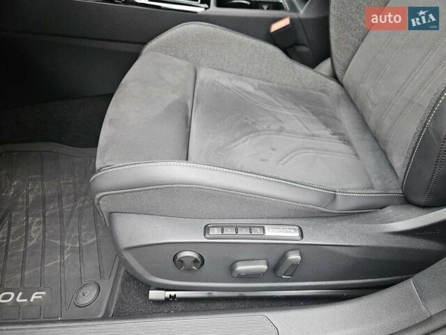 Белый Фольксваген Гольф, объемом двигателя 1.4 л и пробегом 13 тыс. км за 30890 $, фото 22 на Automoto.ua
