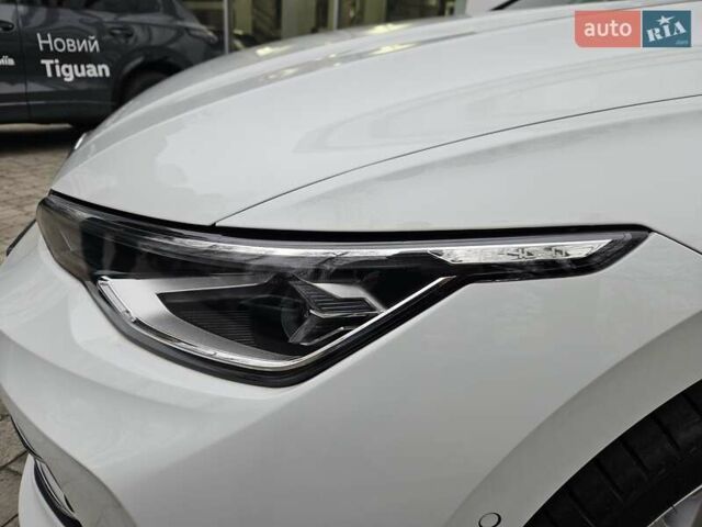 Белый Фольксваген Гольф, объемом двигателя 1.4 л и пробегом 13 тыс. км за 30890 $, фото 15 на Automoto.ua