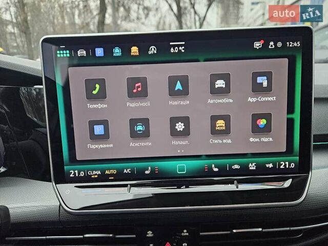 Белый Фольксваген Гольф, объемом двигателя 1.4 л и пробегом 13 тыс. км за 30890 $, фото 48 на Automoto.ua