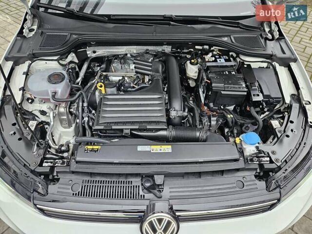 Белый Фольксваген Гольф, объемом двигателя 1.4 л и пробегом 13 тыс. км за 30890 $, фото 56 на Automoto.ua