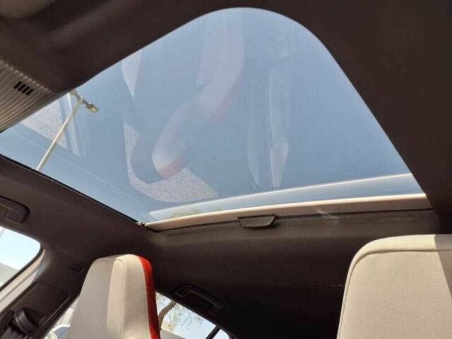 Белый Фольксваген Гольф, объемом двигателя 2 л и пробегом 12 тыс. км за 9400 $, фото 9 на Automoto.ua