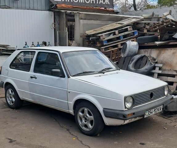 Белый Фольксваген Гольф, объемом двигателя 1.3 л и пробегом 260 тыс. км за 833 $, фото 16 на Automoto.ua