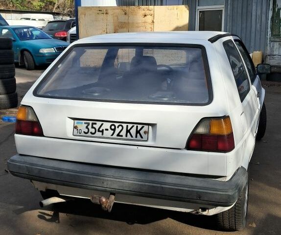 Белый Фольксваген Гольф, объемом двигателя 1.3 л и пробегом 260 тыс. км за 833 $, фото 7 на Automoto.ua