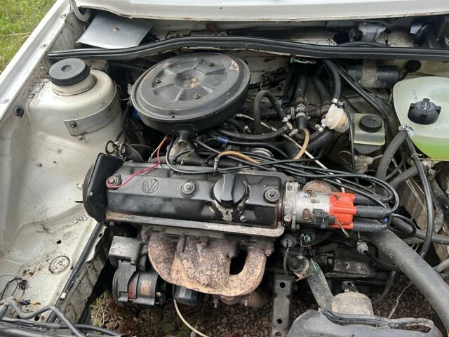 Белый Фольксваген Гольф, объемом двигателя 1.3 л и пробегом 333 тыс. км за 780 $, фото 10 на Automoto.ua