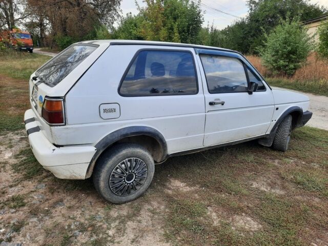 Білий Фольксваген Гольф, об'ємом двигуна 1 л та пробігом 320 тис. км за 500 $, фото 2 на Automoto.ua