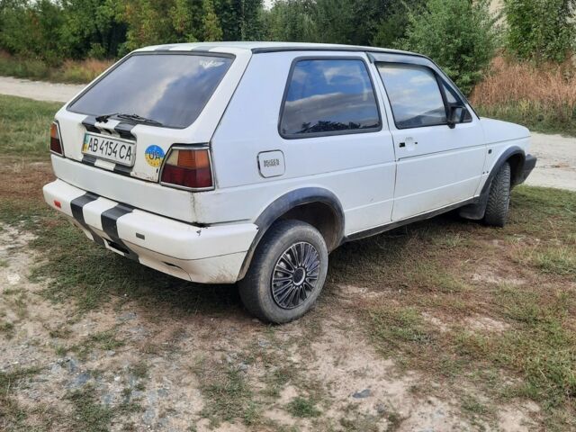 Білий Фольксваген Гольф, об'ємом двигуна 1 л та пробігом 320 тис. км за 500 $, фото 3 на Automoto.ua