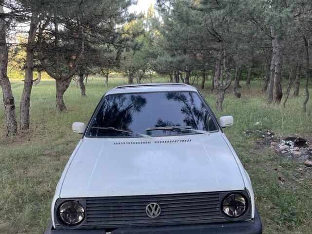 Білий Фольксваген Гольф, об'ємом двигуна 1.8 л та пробігом 250 тис. км за 1350 $, фото 1 на Automoto.ua