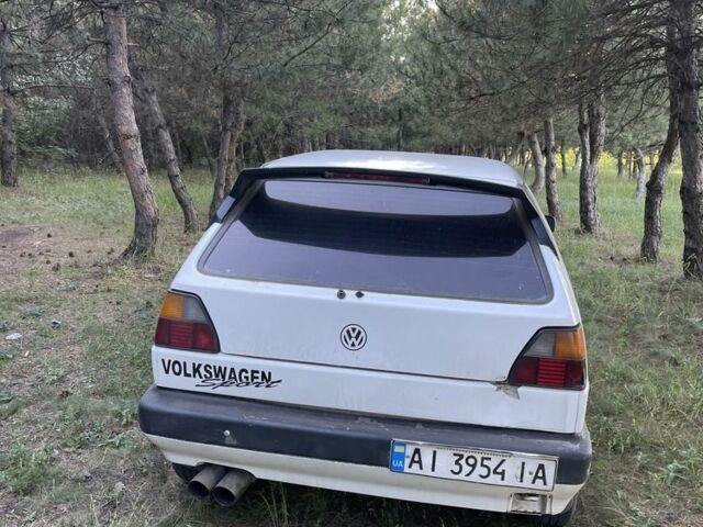 Білий Фольксваген Гольф, об'ємом двигуна 1.8 л та пробігом 250 тис. км за 1350 $, фото 3 на Automoto.ua