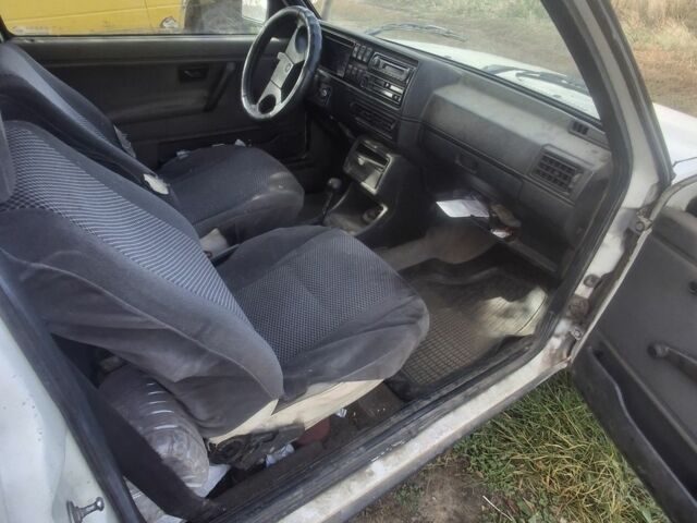 Білий Фольксваген Гольф, об'ємом двигуна 0 л та пробігом 100 тис. км за 356 $, фото 3 на Automoto.ua