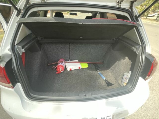 Белый Фольксваген Гольф, объемом двигателя 1.6 л и пробегом 182 тыс. км за 6500 $, фото 8 на Automoto.ua