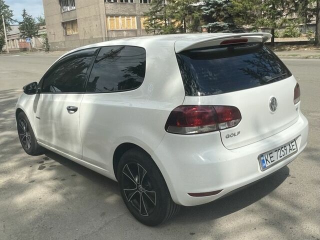 Белый Фольксваген Гольф, объемом двигателя 1.6 л и пробегом 182 тыс. км за 6500 $, фото 1 на Automoto.ua