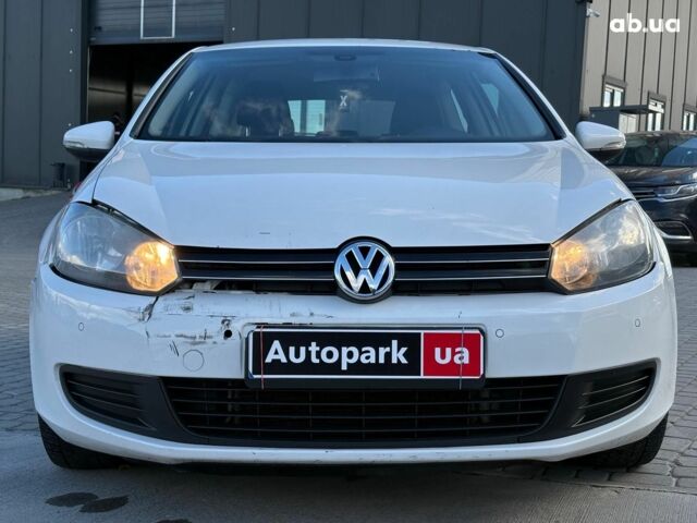 Белый Фольксваген Гольф, объемом двигателя 1.6 л и пробегом 243 тыс. км за 8590 $, фото 9 на Automoto.ua