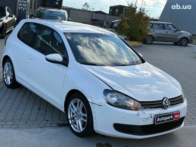 Белый Фольксваген Гольф, объемом двигателя 1.6 л и пробегом 243 тыс. км за 8590 $, фото 14 на Automoto.ua