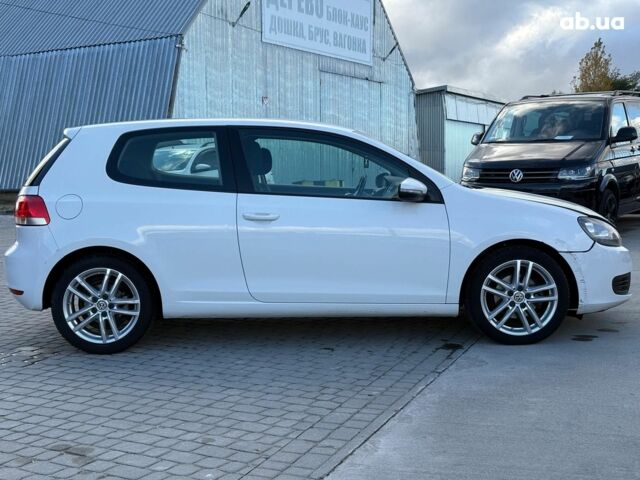 Белый Фольксваген Гольф, объемом двигателя 1.6 л и пробегом 243 тыс. км за 8590 $, фото 12 на Automoto.ua