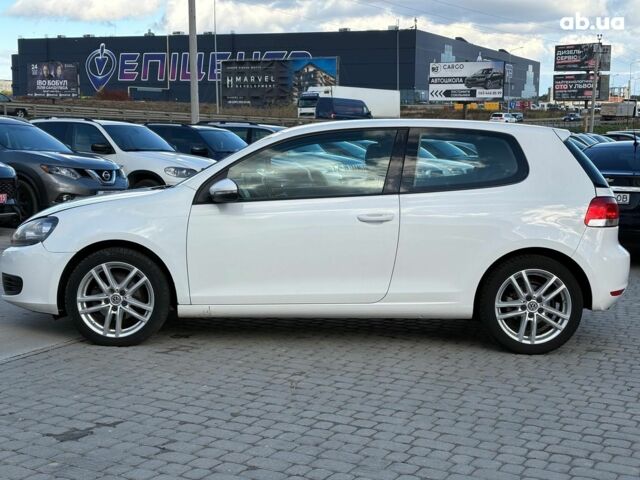 Белый Фольксваген Гольф, объемом двигателя 1.6 л и пробегом 243 тыс. км за 8590 $, фото 11 на Automoto.ua