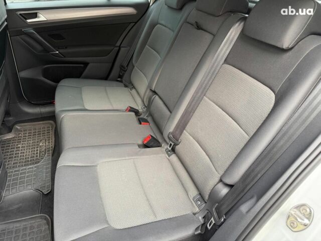 Белый Фольксваген Гольф, объемом двигателя 1.4 л и пробегом 140 тыс. км за 12390 $, фото 11 на Automoto.ua