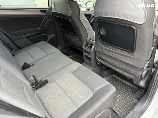 Белый Фольксваген Гольф, объемом двигателя 1.4 л и пробегом 140 тыс. км за 12390 $, фото 14 на Automoto.ua