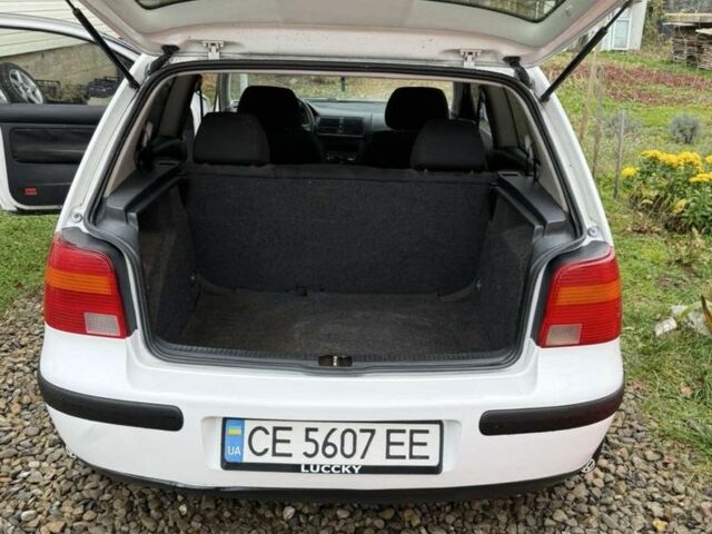 Белый Фольксваген Гольф, объемом двигателя 1.9 л и пробегом 200 тыс. км за 2850 $, фото 13 на Automoto.ua