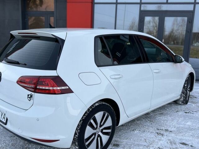 Білий Фольксваген Гольф, об'ємом двигуна 0 л та пробігом 130 тис. км за 6999 $, фото 4 на Automoto.ua