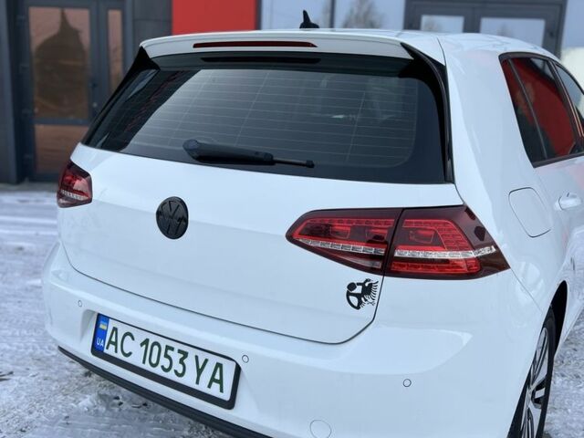 Білий Фольксваген Гольф, об'ємом двигуна 0 л та пробігом 130 тис. км за 6999 $, фото 20 на Automoto.ua