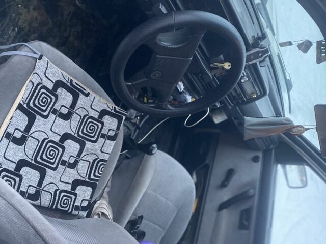 Белый Фольксваген Гольф, объемом двигателя 1.8 л и пробегом 350 тыс. км за 1990 $, фото 4 на Automoto.ua