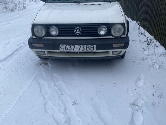 Белый Фольксваген Гольф, объемом двигателя 1.8 л и пробегом 350 тыс. км за 1990 $, фото 1 на Automoto.ua