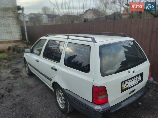 Білий Фольксваген Гольф, об'ємом двигуна 1.78 л та пробігом 200 тис. км за 1550 $, фото 4 на Automoto.ua