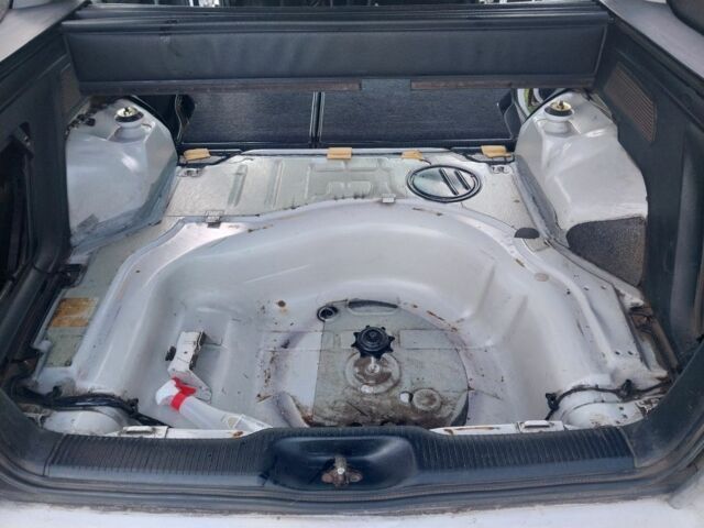 Білий Фольксваген Гольф, об'ємом двигуна 0.19 л та пробігом 274 тис. км за 1400 $, фото 7 на Automoto.ua