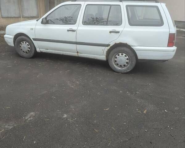 Білий Фольксваген Гольф, об'ємом двигуна 1.8 л та пробігом 247 тис. км за 1500 $, фото 1 на Automoto.ua