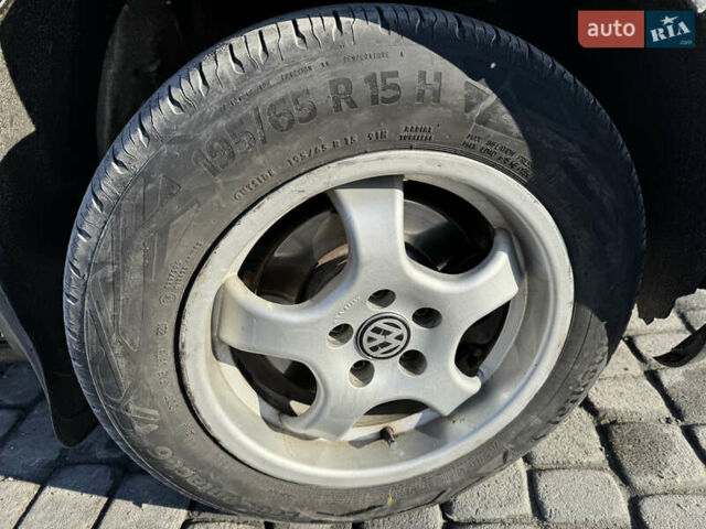 Білий Фольксваген Гольф, об'ємом двигуна 1.9 л та пробігом 400 тис. км за 3300 $, фото 38 на Automoto.ua