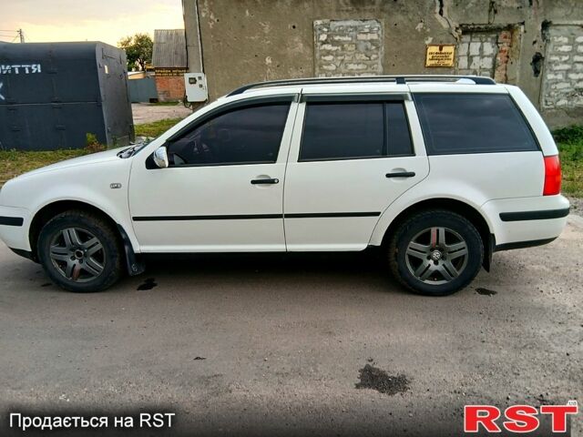 Белый Фольксваген Гольф, объемом двигателя 1.4 л и пробегом 0 тыс. км за 5001 $, фото 1 на Automoto.ua