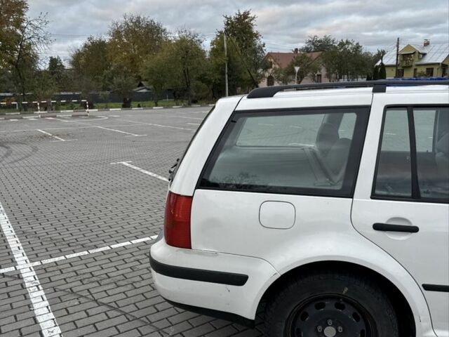 Білий Фольксваген Гольф, об'ємом двигуна 1.6 л та пробігом 176 тис. км за 2650 $, фото 7 на Automoto.ua