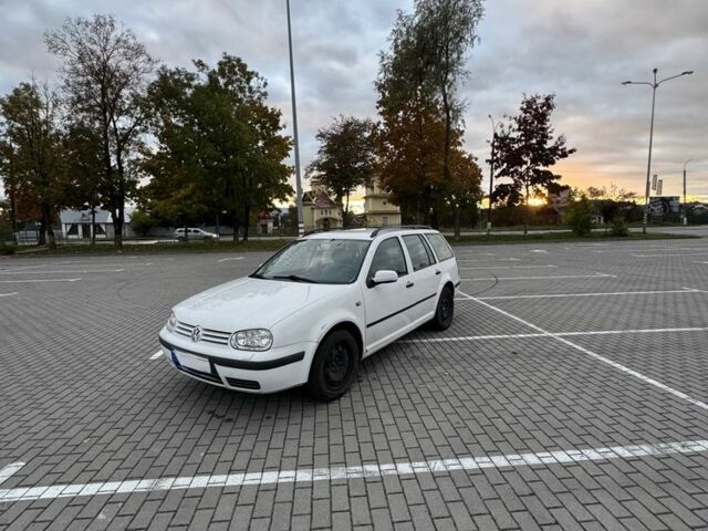 Белый Фольксваген Гольф, объемом двигателя 1.6 л и пробегом 176 тыс. км за 3700 $, фото 2 на Automoto.ua