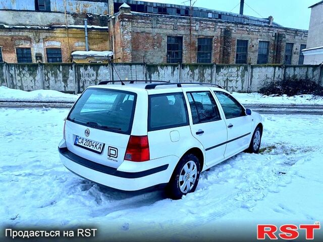 Білий Фольксваген Гольф, об'ємом двигуна 1.6 л та пробігом 263 тис. км за 4500 $, фото 5 на Automoto.ua