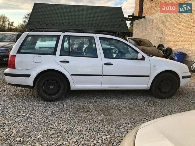 Белый Фольксваген Гольф, объемом двигателя 1.6 л и пробегом 175 тыс. км за 3250 $, фото 15 на Automoto.ua