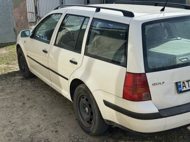 Белый Фольксваген Гольф, объемом двигателя 1.6 л и пробегом 176 тыс. км за 2650 $, фото 3 на Automoto.ua