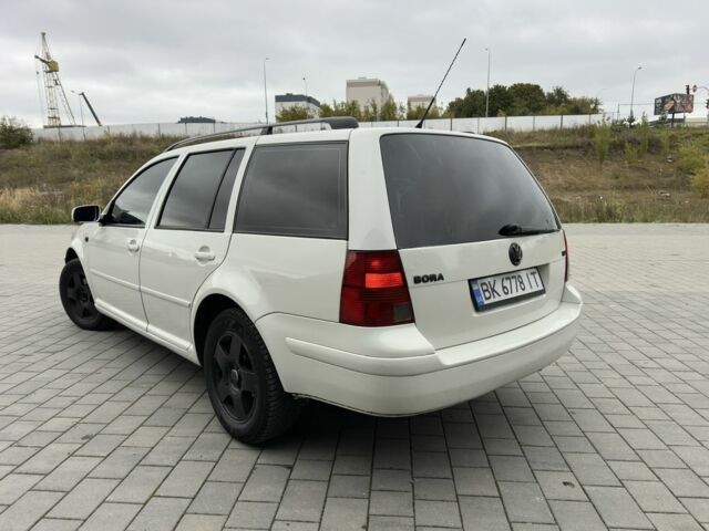 Фольксваген Гольф 2000 в Хмельницком на Automoto.ua Белый Фольксваген Гольф, объемом двигателя 1.9 л и пробегом 315 тыс. км за 3350 $, фото 1 на Automoto.ua